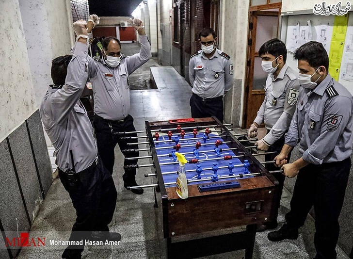 عکس/ افطار با آتش نشان‌ها