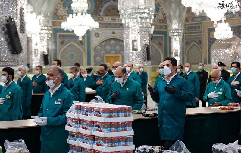 جریان خدمت در حرم امام رضا(ع) تعطیلپذیر نیست +عکس جریان خدمت در حرم امام رضا(ع) تعطیلپذیر نیست +عکس