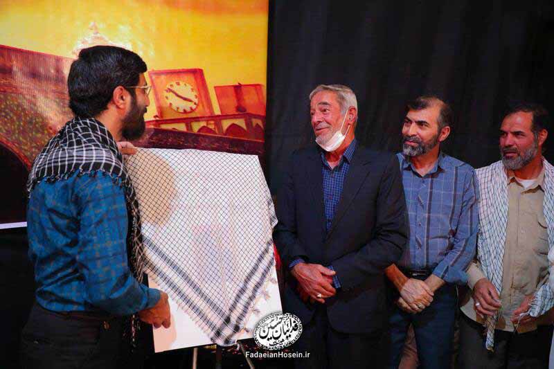 رونمایی از «دخترها باباییاند» در هیئت + عکس رونمایی از «دخترها باباییاند» در هیئت + عکس