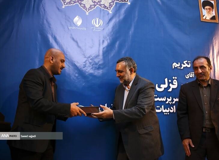 روایتی از سماجتهای یک مدیر فرهنگی روایتی از سماجتهای یک مدیر فرهنگی