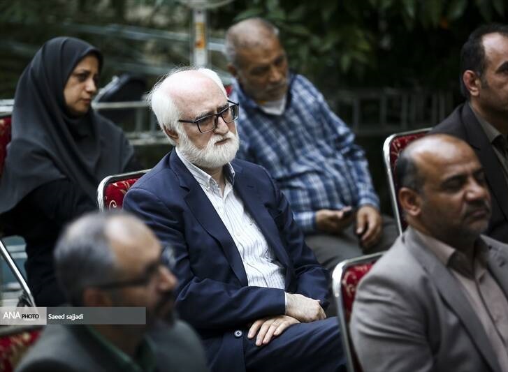 روایتی از سماجتهای یک مدیر فرهنگی روایتی از سماجتهای یک مدیر فرهنگی