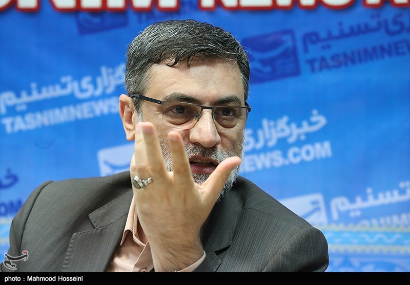 قاضیزادههاشمی: مجلس یازدهم حد و مرز «دیپلماسی لبخند» را تعیین میکند قاضیزادههاشمی: مجلس یازدهم حد و مرز «دیپلماسی لبخند» را تعیین میکند