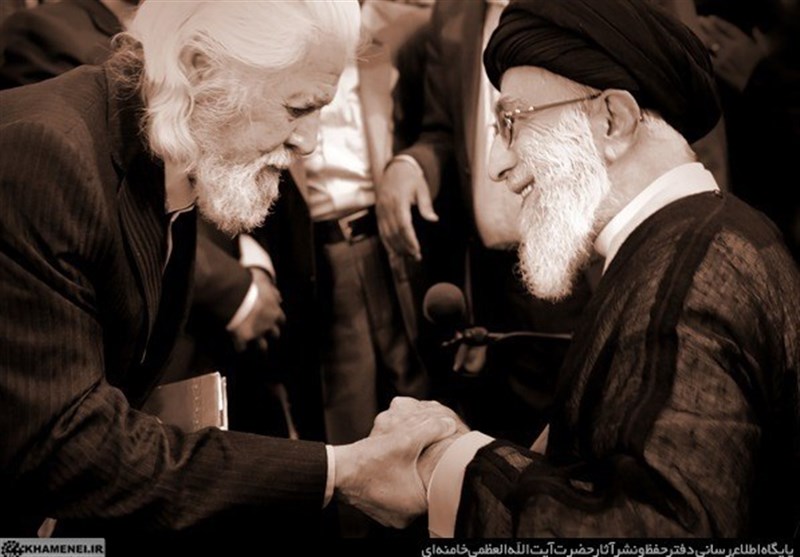 خاطرهای از آخرین حضور زندهیاد سبزواری در جلسه دیدار شاعران با رهبر انقلاب خاطرهای از آخرین حضور زندهیاد سبزواری در جلسه دیدار شاعران با رهبر انقلاب