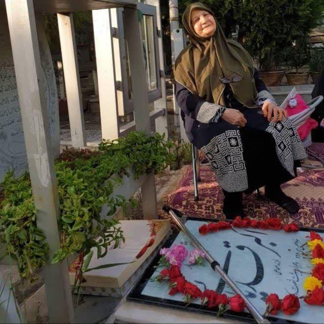 مادر شهید «اکبر قدیانی» به فرزند شهیدش پیوست