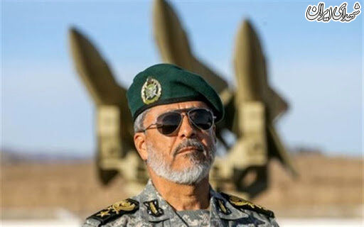 سردار سیاری چه نشانی را از رهبر انقلاب دریافت کرد؟ +تصاویر سردار سیاری چه نشانی را از رهبر انقلاب دریافت کرد؟ +تصاویر