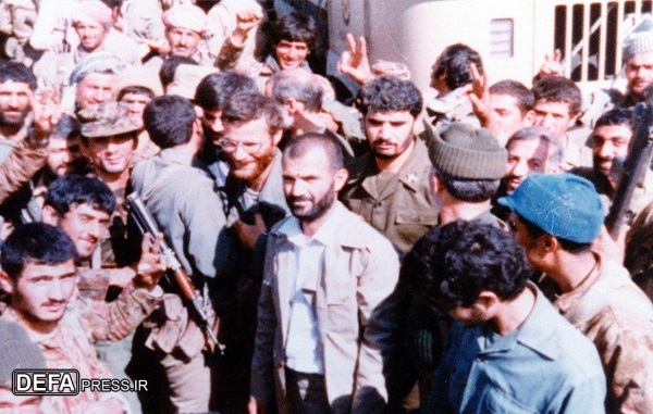 چرا شهید محمد بروجردی «مسیح کردستان» لقب گرفت؟ چرا شهید محمد بروجردی «مسیح کردستان» لقب گرفت؟