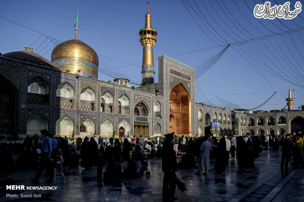 لحظه وصل زائران با اشک‌هایی از دلتنگی