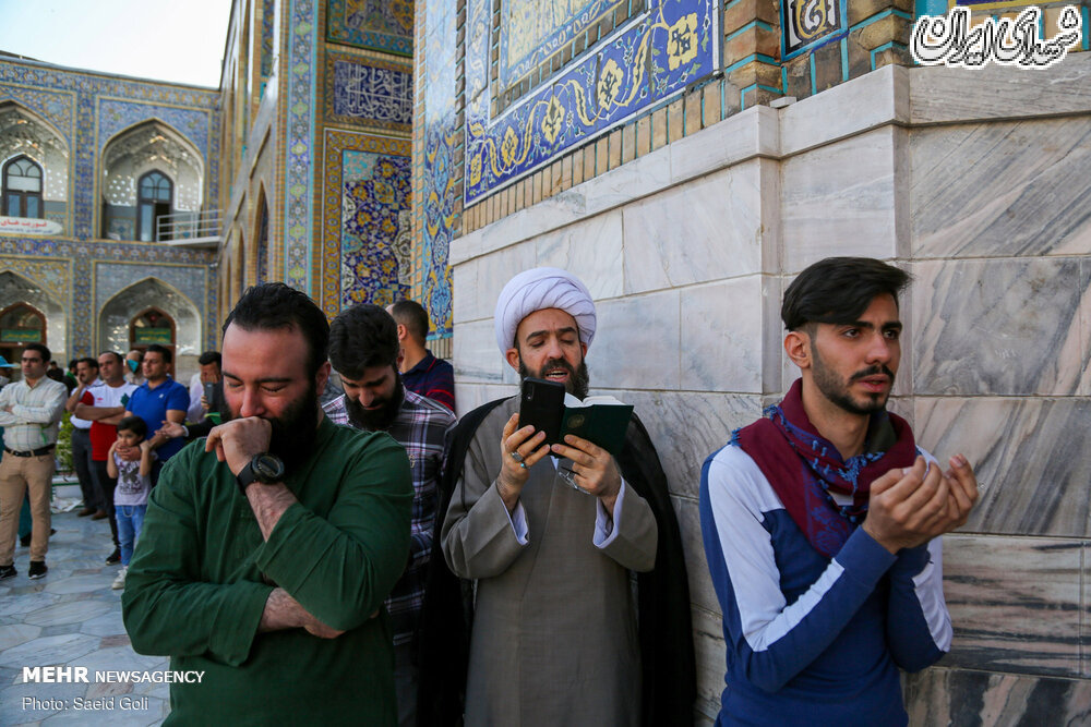 لحظه وصل زائران با اشک‌هایی از دلتنگی