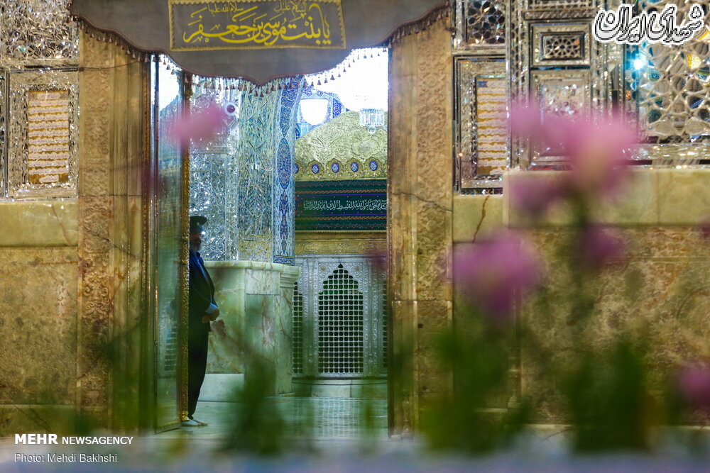 آیین شکرانه بازگشایی حرم مطهر حضرت معصومه (س) آیین شکرانه بازگشایی حرم مطهر حضرت معصومه (س)