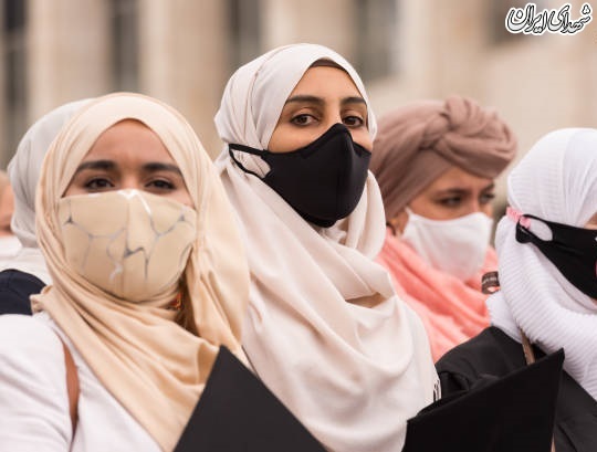 عکس/ اعتراض به بی‌حجابی اجباری در مدارس بلژیک