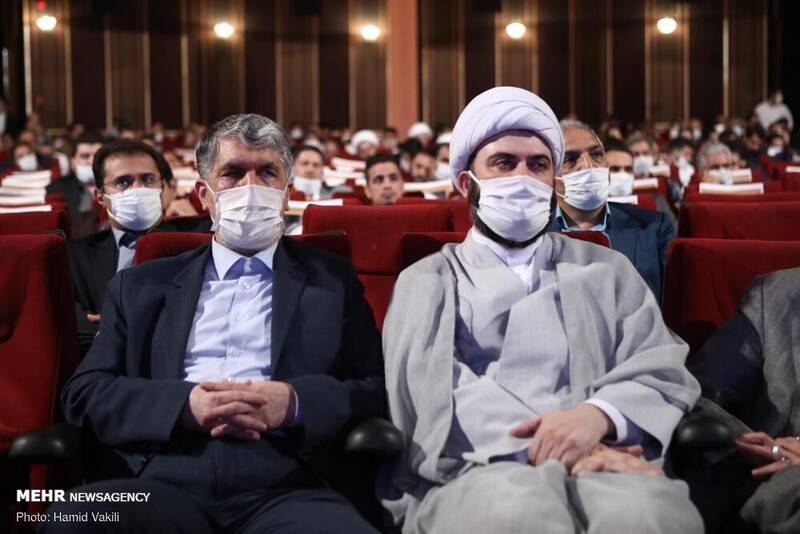 تکریم و معارفه رئیس «حوزه هنری» برگزار شد تکریم و معارفه رئیس «حوزه هنری» برگزار شد