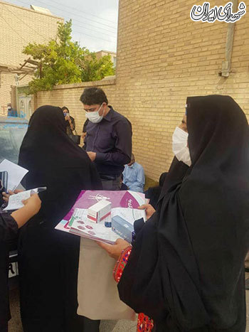 عکس/ تصویری از ویزیت بیماران در کوچه!