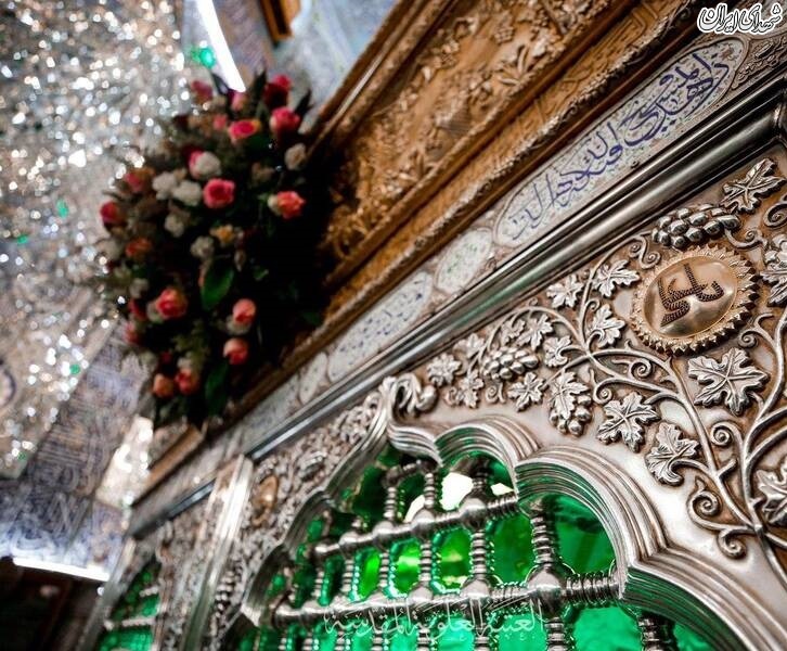 عکس/ گل آرایی ضریح مبارک امام علی (ع)