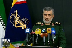 توضیحات سردار حاجی زاده درباره شلیک موشک‌های بالستیک