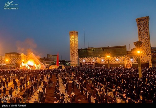 مراسم خیمه سوزان عصر عاشورا در میدان امام حسین (ع)