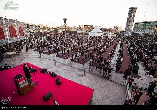 مراسم خیمه سوزان عصر عاشورا در میدان امام حسین (ع)