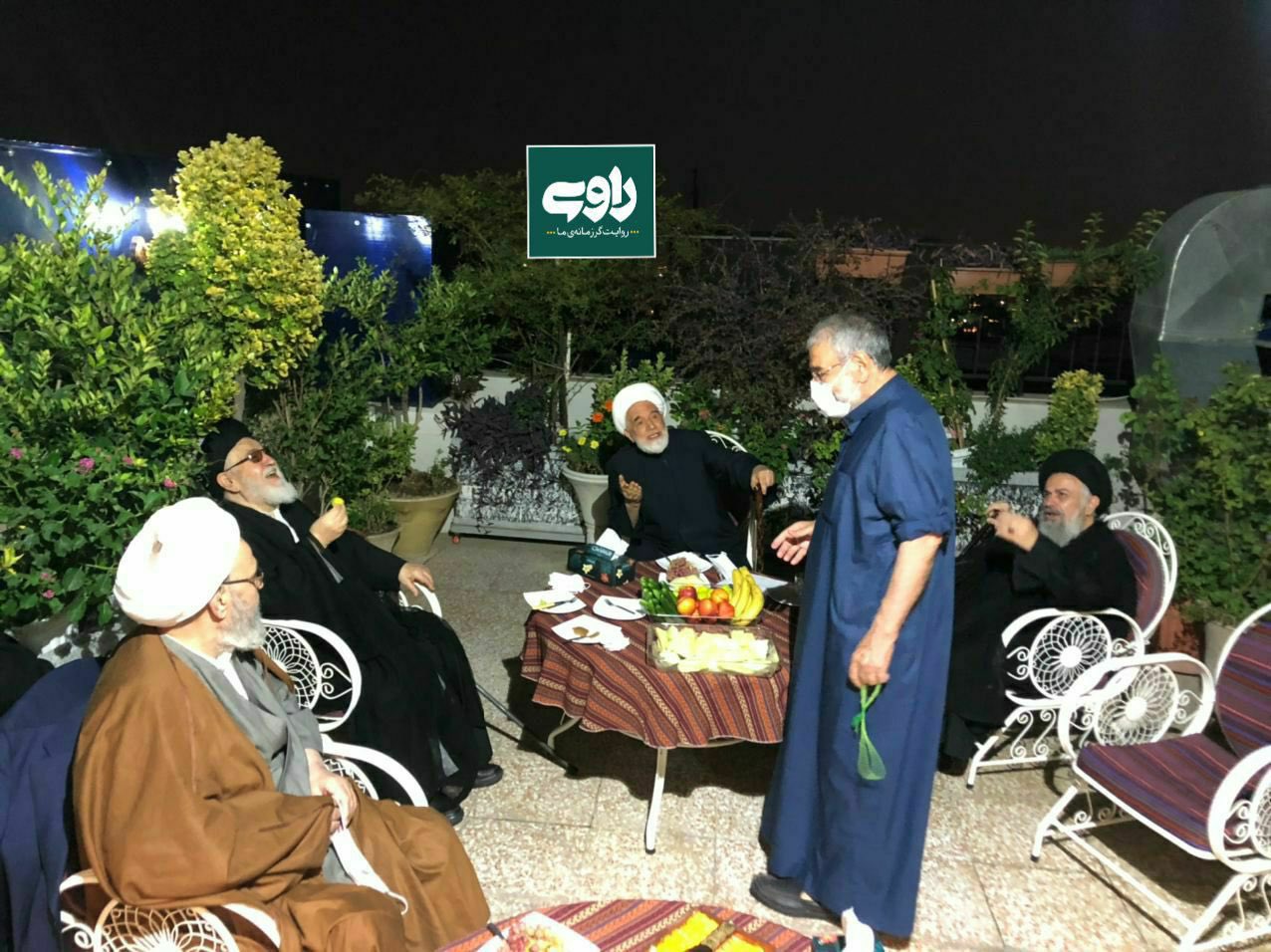 حصر خانگی؟!