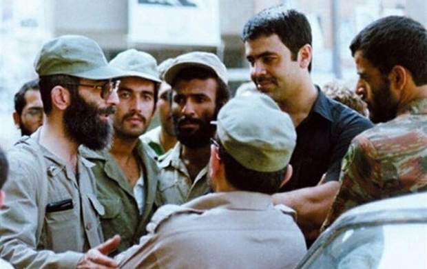 خاطرات محافظان آیتالله خامنهای از حضور در جبههها خاطرات محافظان آیتالله خامنهای از حضور در جبههها