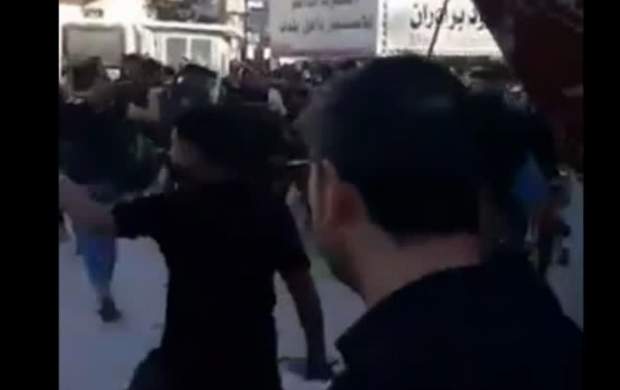 آشوب بعثیها نزدیک حرم امام حسین +بیانیه مقتدی صدر آشوب بعثیها نزدیک حرم امام حسین +بیانیه مقتدی صدر