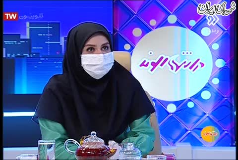 تفاوت حجاب خانم مجری از تلویزیون تا بیرون +تصاویر