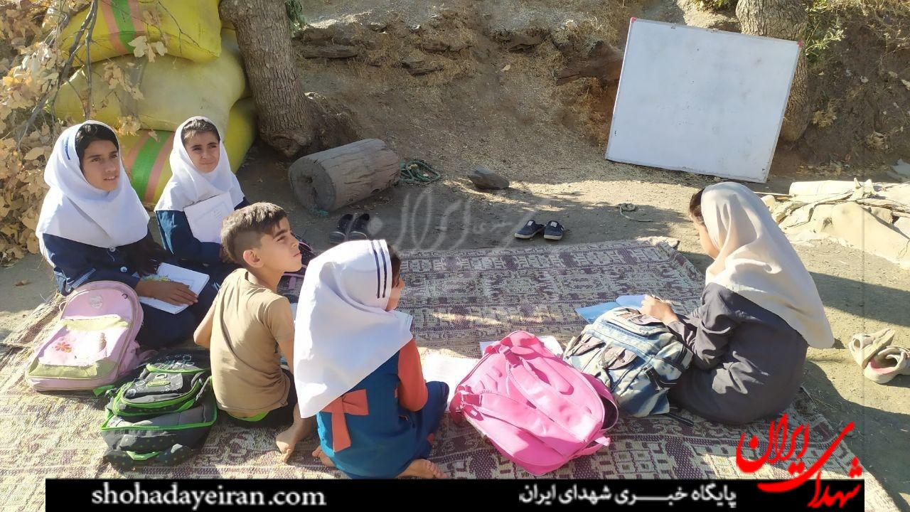 سال تحصیلی جدید دانش آموزان را دلسرد کرد سال تحصیلی جدید دانش آموزان را دلسرد کرد