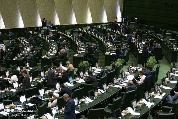 مجازاتهایی برای توهین به قومیتها و ادیان الهی تعیین شد مجازاتهایی برای توهین به قومیتها و ادیان الهی تعیین شد