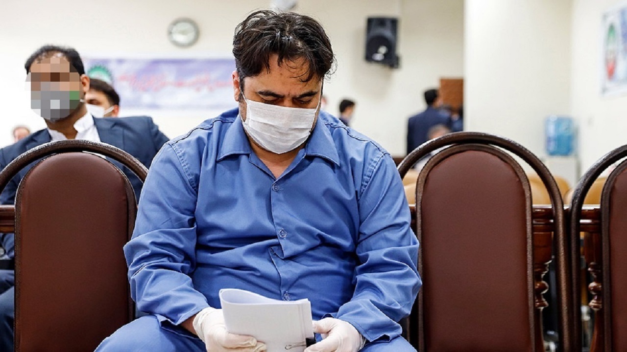 روح الله زم؛ در راه اجرای حکم اعدام یا نقض حکم؟ روح الله زم؛ در راه اجرای حکم اعدام یا نقض حکم؟