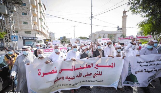 تجمع اعتراضی فلسطینی ها به گستاخی اخیر ماکرون
