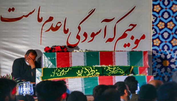 آیین وداع و تشییع پیکر مطهر شهید «حسین راستگو» در ساری آیین وداع و تشییع پیکر مطهر شهید «حسین راستگو» در ساری