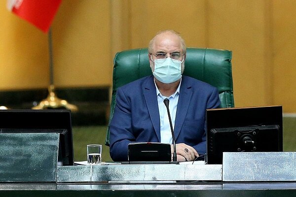 پخش زنده گفتگو با رئیس مجلس از شبکه یک پخش زنده گفتگو با رئیس مجلس از شبکه یک
