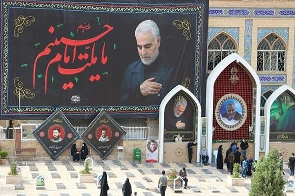 پرچم انتقام در دستان لشکر سلیمانی پرچم انتقام در دستان لشکر سلیمانی
