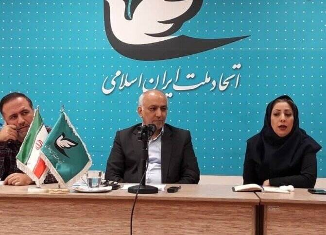 آغاز تبلیغات زودهنگام انتخاباتی «بانیان وضع موجود»/ «بَردهای در مسلخ»؛ مدل مطلوب «اتحاد ملت» برای مذاکره! آغاز تبلیغات زودهنگام انتخاباتی «بانیان وضع موجود»/ «بَردهای در مسلخ»؛ مدل مطلوب «اتحاد ملت» برای مذاکره!