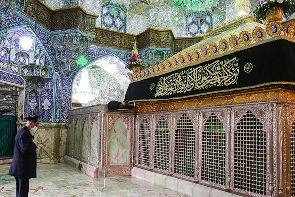 حرم حضرت معصومه(س) سیاهپوش شد حرم حضرت معصومه(س) سیاهپوش شد