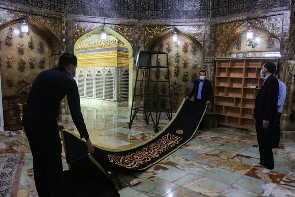 حرم حضرت معصومه(س) سیاهپوش شد حرم حضرت معصومه(س) سیاهپوش شد