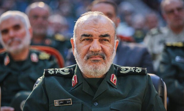 قدردانی فرمانده کل سپاه از پیام رهبر انقلاب قدردانی فرمانده کل سپاه از پیام رهبر انقلاب