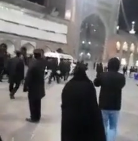 طواف پیکر مطهر دانشمند هستهای شهید محسن فخریزاده در حرم مطهر رضوی طواف پیکر مطهر دانشمند هستهای شهید محسن فخریزاده در حرم مطهر رضوی
