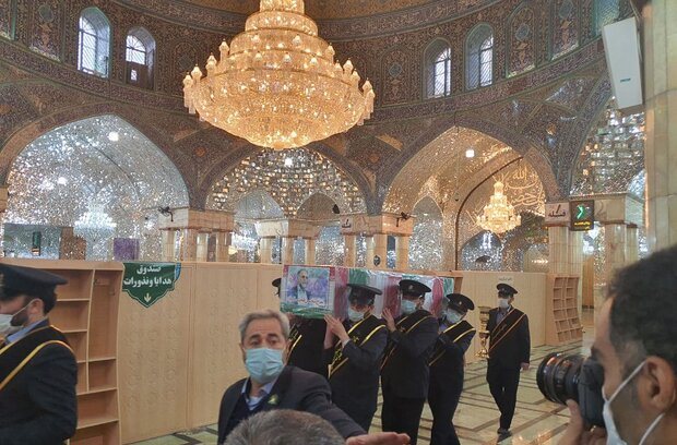 تشییع شهید فخری‌زاده در حرم حضرت معصومه(س)