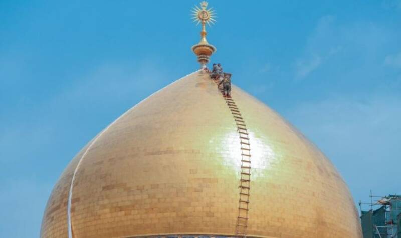 شست‌‎وشوی گنبد حرم علوی برای ماه رمضان
