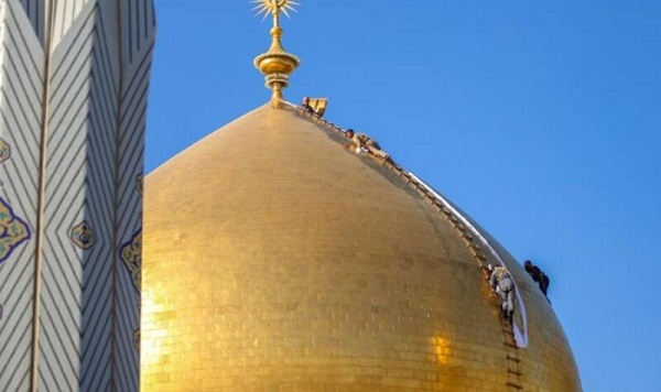 شست‌‎وشوی گنبد حرم علوی برای ماه رمضان