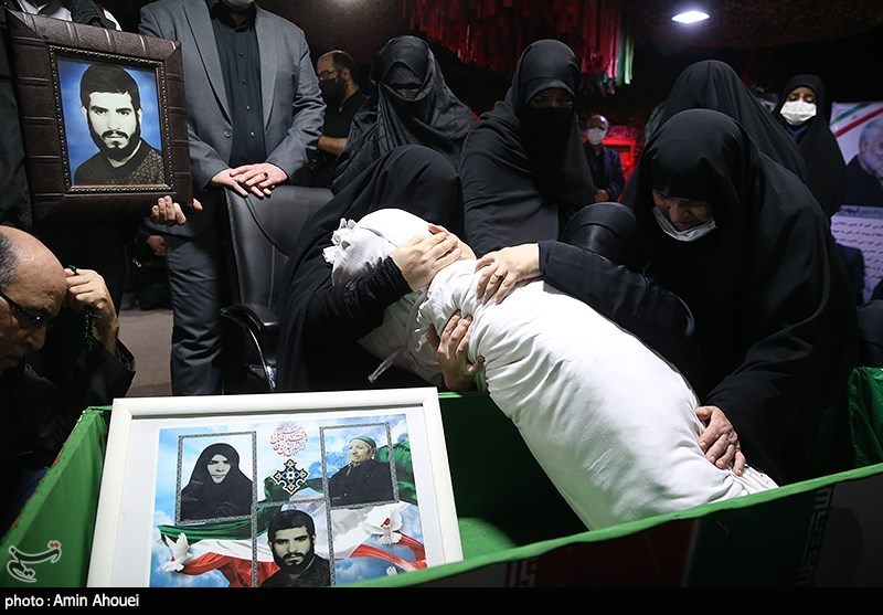 جزئیات آخرین وداع با بیسیمچی گردان کمیل جزئیات آخرین وداع با بیسیمچی گردان کمیل