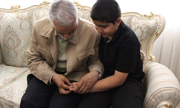 از انگشترهایی که به یادگار ماند تا سجادهای که «حاجقاسم» آن را طلب کرد از انگشترهایی که به یادگار ماند تا سجادهای که «حاجقاسم» آن را طلب کرد