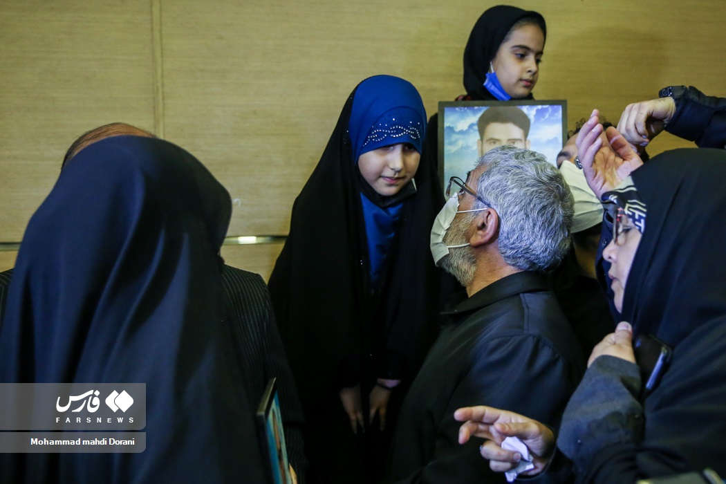 قاآنی ما را یاد حاج قاسم انداخت قاآنی ما را یاد حاج قاسم انداخت