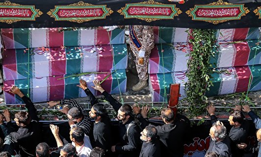 مراسم تشییع پیکر 150 شهید گمنام از دانشگاه تهران تا معراج شهدا مراسم تشییع پیکر 150 شهید گمنام از دانشگاه تهران تا معراج شهدا