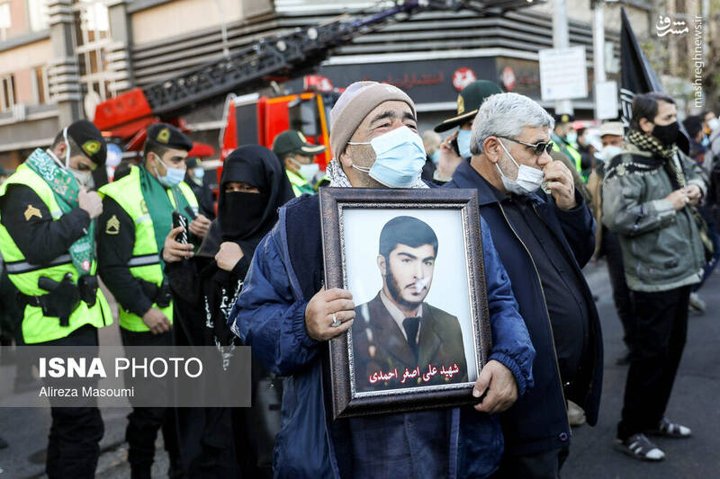 تشییع باشکوه ۱۵۰ شهید دفاع مقدس در تهران