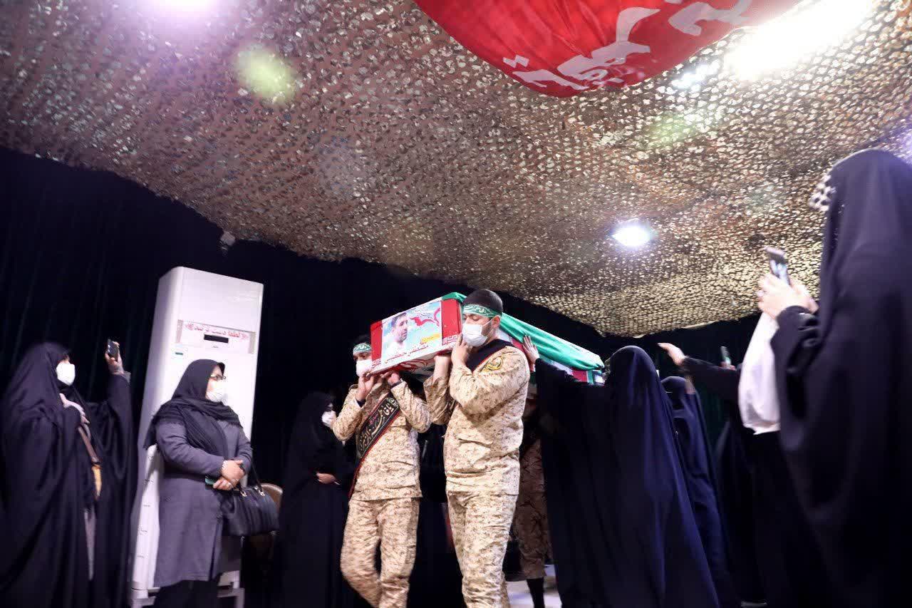 وداع با شهید خان طومان وداع با شهید خان طومان