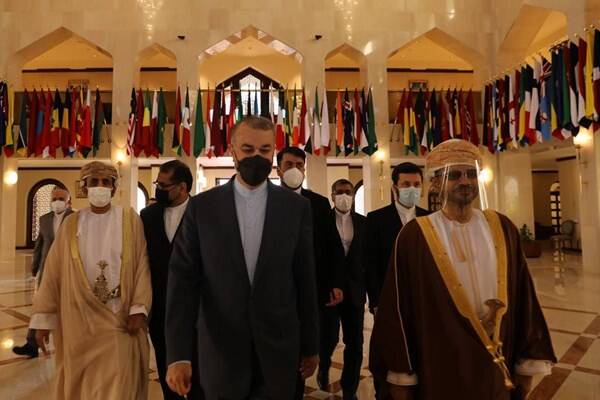 همراه با امیرعبداللهیان؛ رایزنیهایی از خلیج فارس تا شرق دور همراه با امیرعبداللهیان؛ رایزنیهایی از خلیج فارس تا شرق دور
