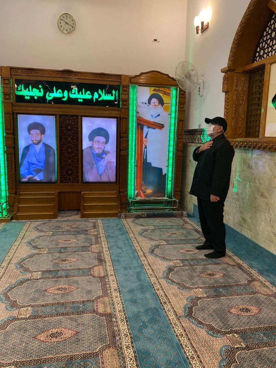 عکس/ حضور سردار قاآنی بر سر مزار ابومهدی