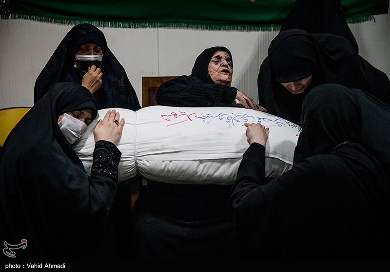 وداع با پیکر شهید خسرو قادری قمصری