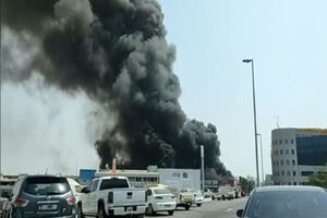 انفجار و آتشسوزی در فرودگاه بینالمللی ابوظبی انفجار و آتشسوزی در فرودگاه بینالمللی ابوظبی