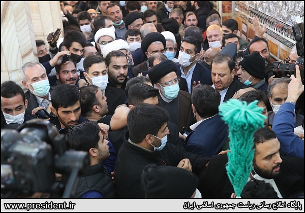 رئیسی در حرم حضرت معصومه(س)